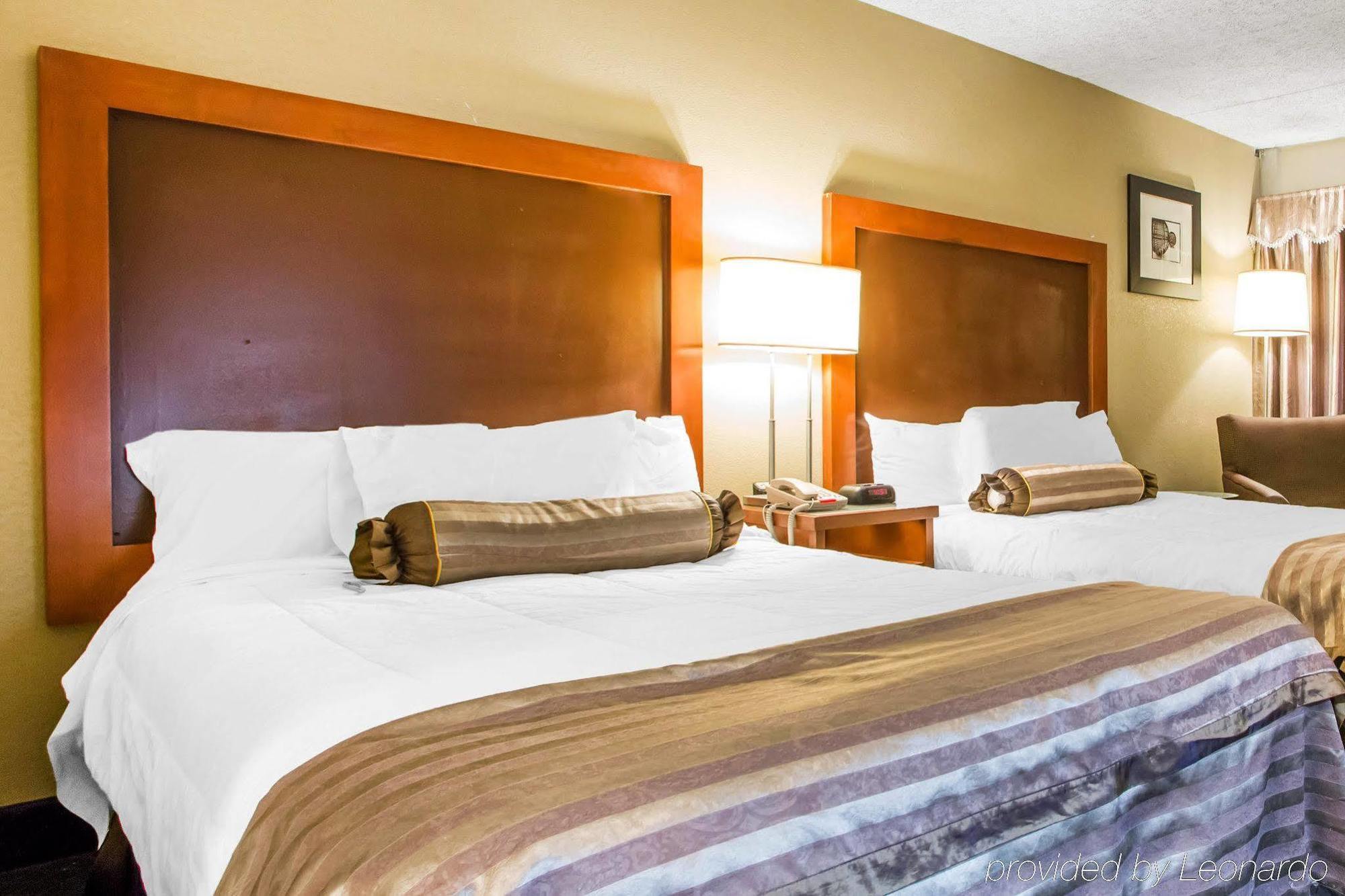 Econo Lodge Зейнсвілль Екстер'єр фото