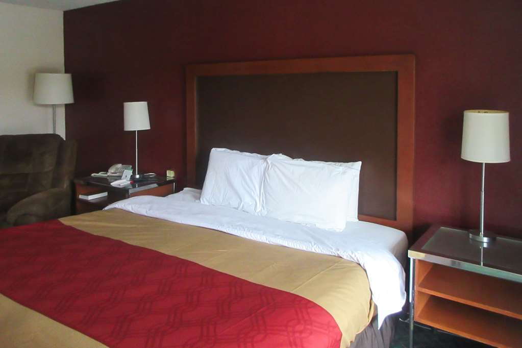 Econo Lodge Зейнсвілль Номер фото